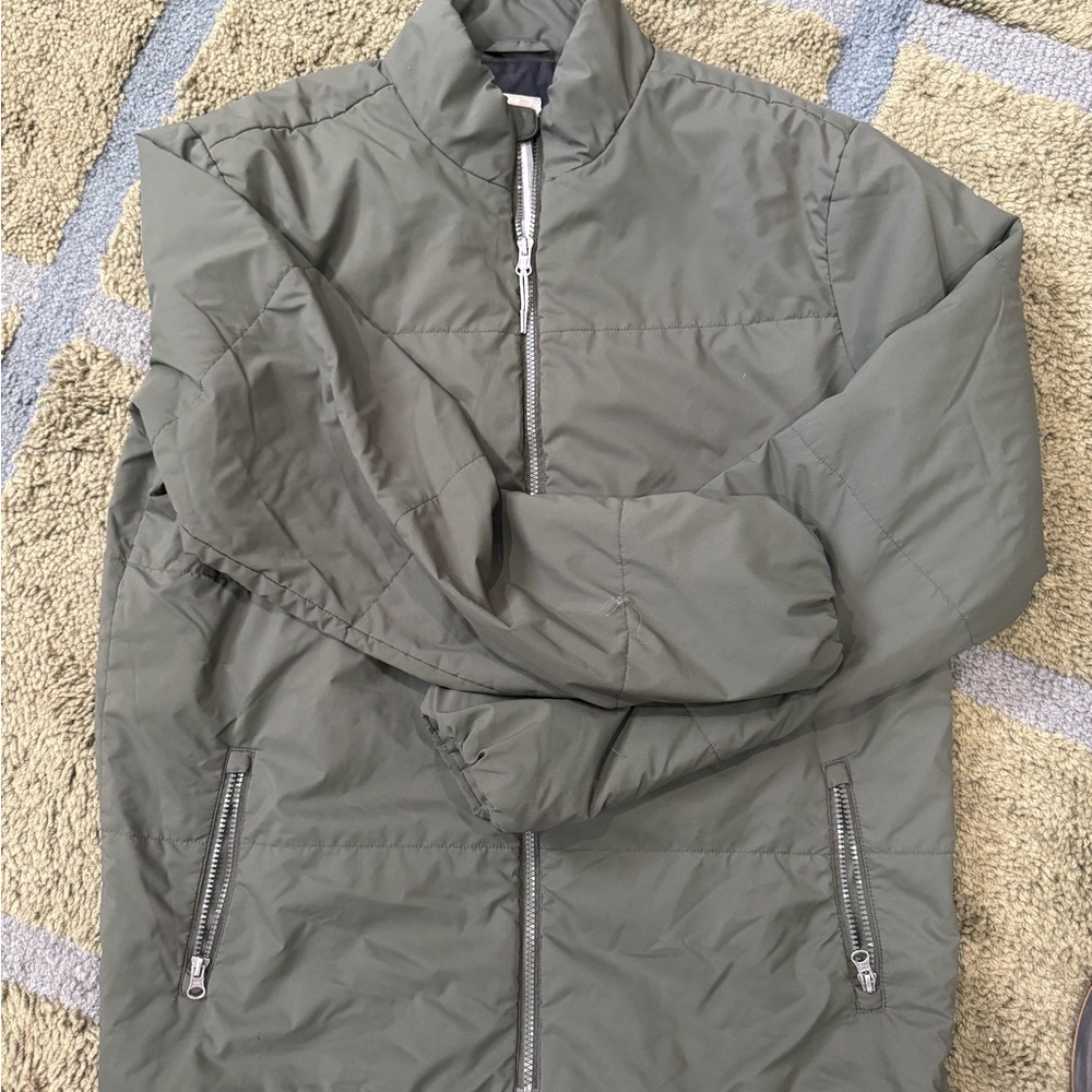 Vuori Olive Green Puffer Jacket